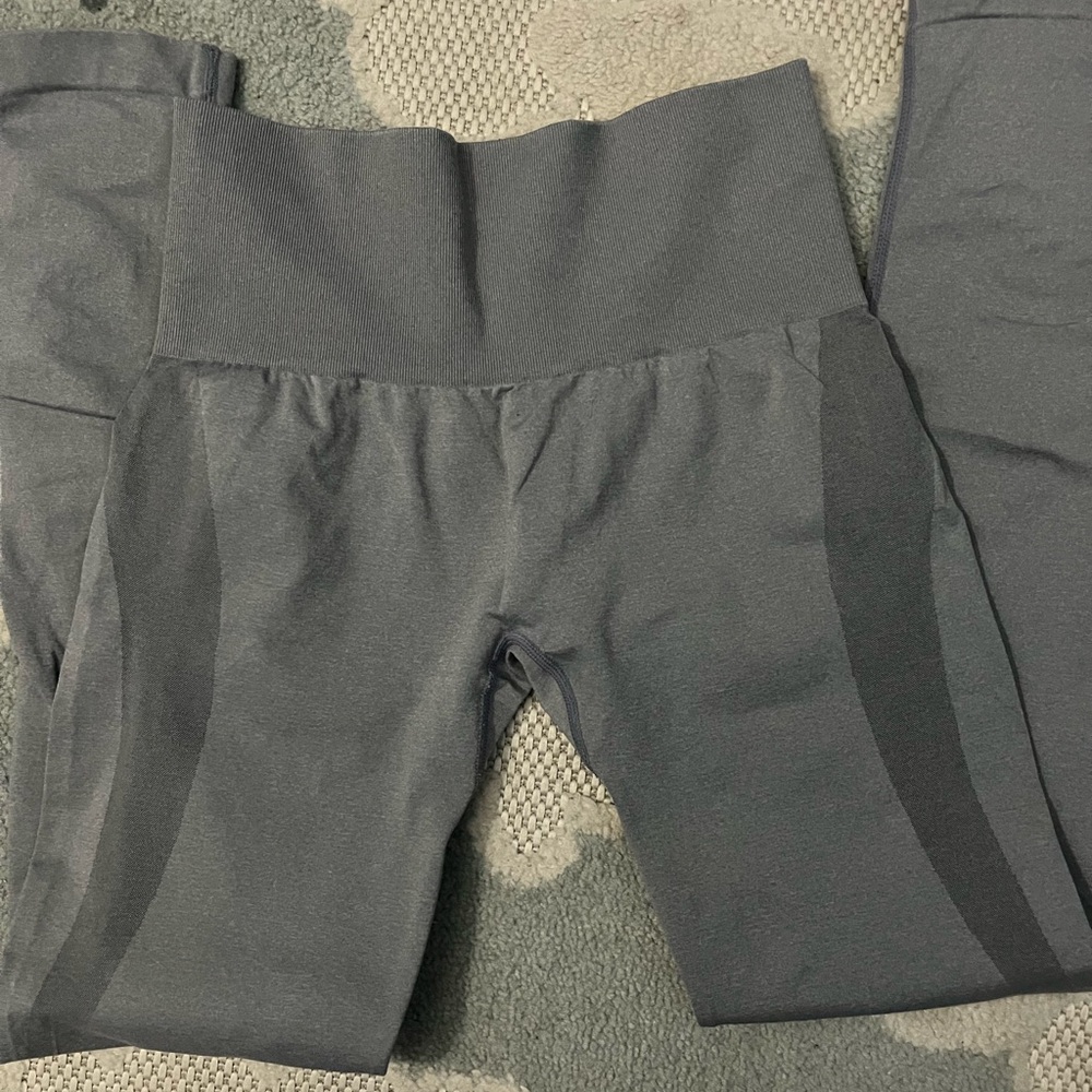 NVGTN Gray Athletic Leggings High-Rise Seamless